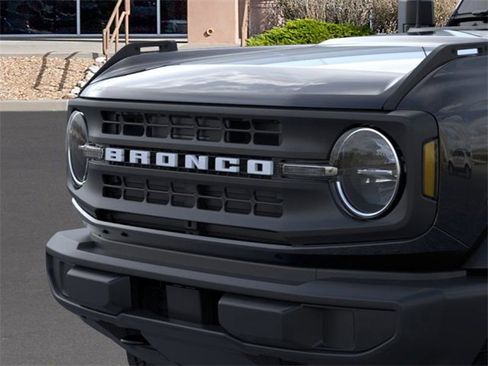 New 2025 Ford Bronco 4-Door image 19
