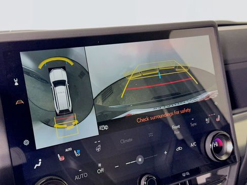 Used 2025 Lexus GX 550 w/ Accessory Package (Z1) image 26