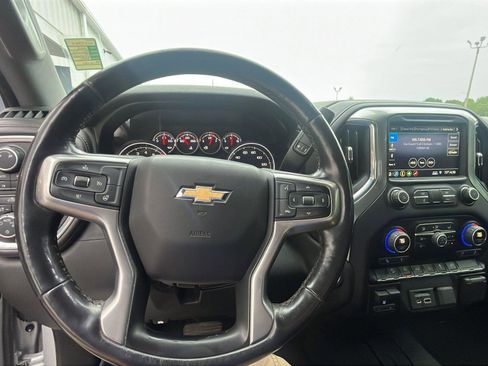 Used 2019 Chevrolet Silverado 1500 LT w/ All-Star Edition AWD/4WD image 12