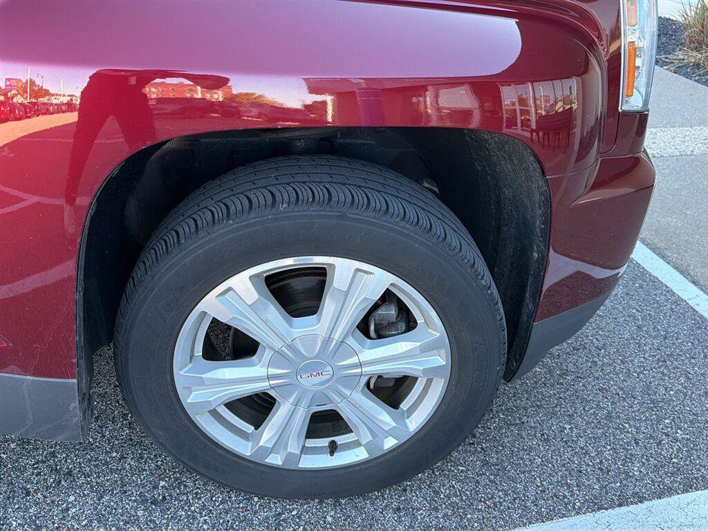 Used 2017 GMC Terrain SLE w/ Technology Package FWD image 10