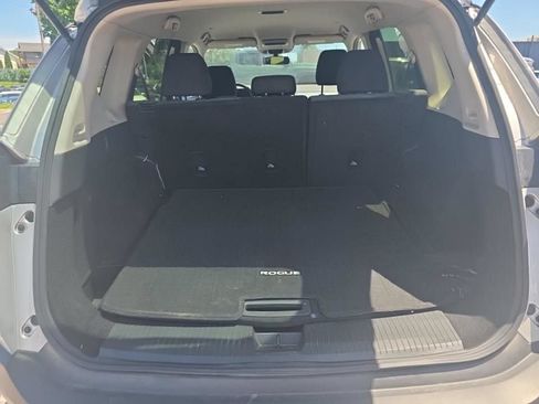 Used 2023 Nissan Rogue SV AWD/4WD image 39