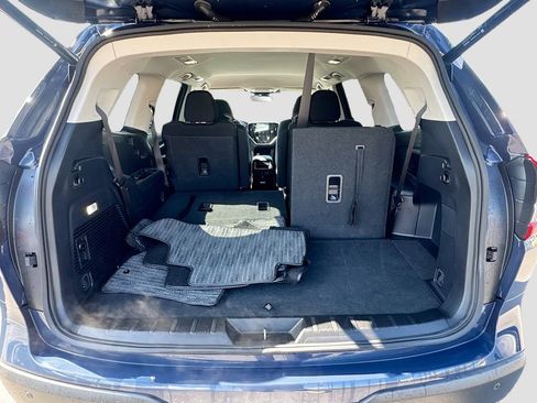Certified 2025 Subaru Ascent Premium AWD/4WD image 24