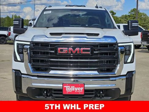 New 2026 GMC Sierra 2500 Pro image 3