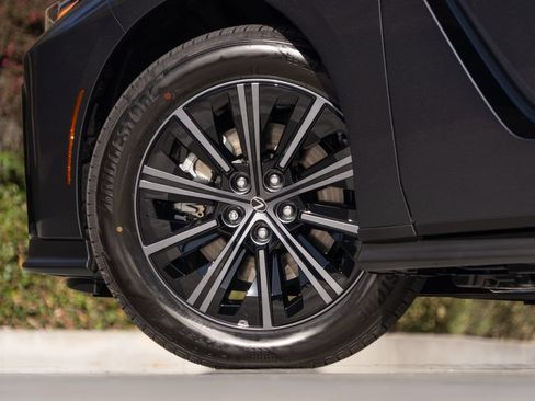 New 2026 Lexus ES 500e AWD/4WD image 9