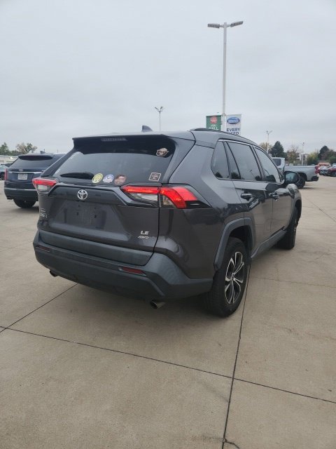 Used 2021 Toyota RAV4 LE AWD/4WD image 7