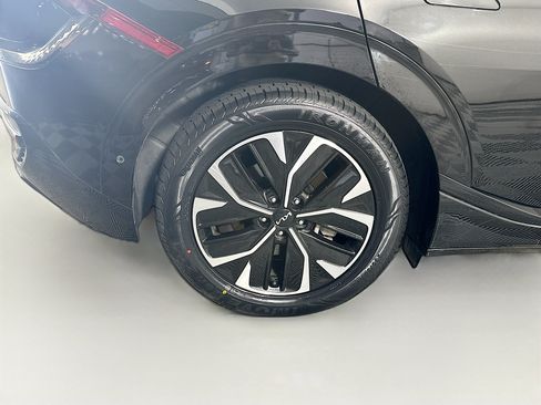 Used 2024 Kia EV6 GT-Line RWD image 11