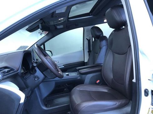 Certified 2021 Toyota Sienna Platinum AWD/4WD image 20