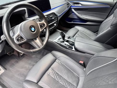 Used 2021 BMW M550i xDrive w/ Premium Package AWD/4WD image 9