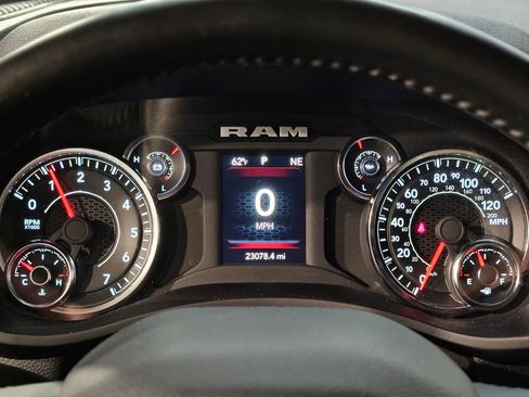 Used 2024 RAM 2500 Big Horn w/ Bed Utility Group image 15