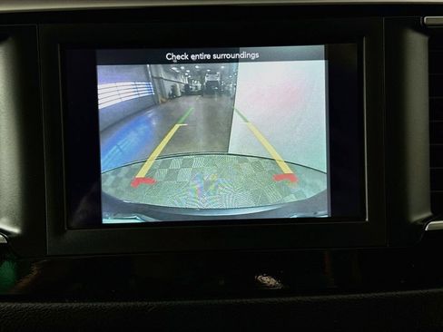 Used 2020 Chrysler Voyager Lxi FWD image 13