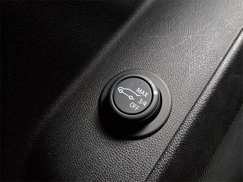 Used 2023 Chevrolet Equinox RS w/ LPO, Floor Liner Package image 13