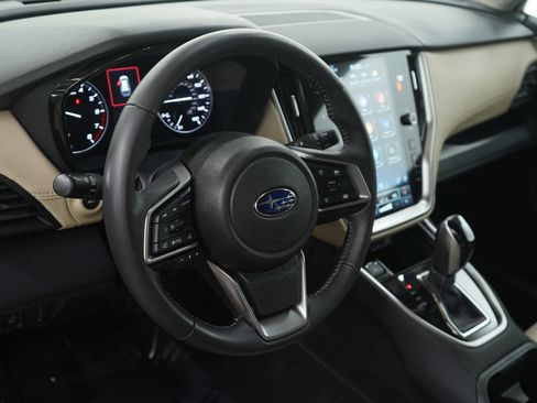 Used 2025 Subaru Outback Premium image 21