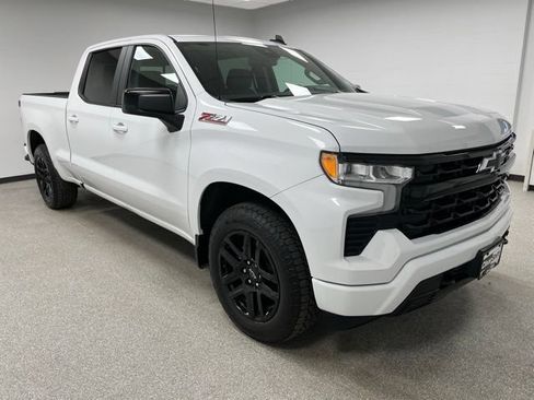Used 2024 Chevrolet Silverado 1500 RST w/ Convenience Package II AWD/4WD image 4