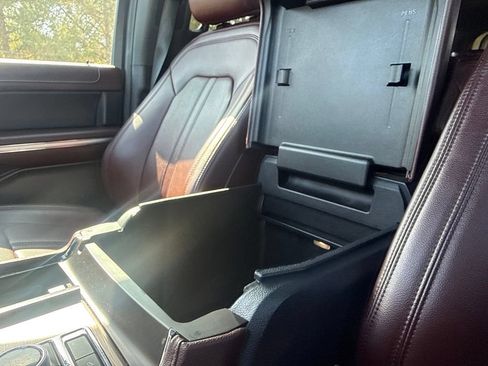 Used 2023 Ford Expedition Max Limited AWD/4WD image 26