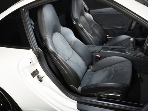 Used 2007 Porsche 911 GT3 RWD image 6