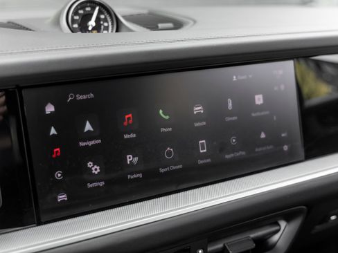 Certified 2025 Porsche Cayenne S AWD/4WD image 31
