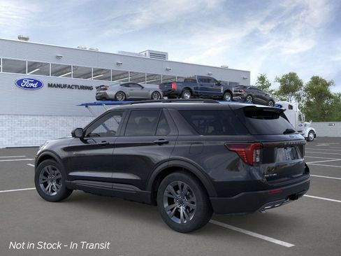 New 2026 Ford Explorer Active image 4