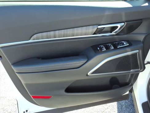 Used 2025 Kia Telluride EX image 16