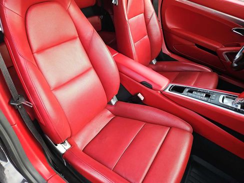 Used 2014 Porsche 911 Carrera 4S image 22