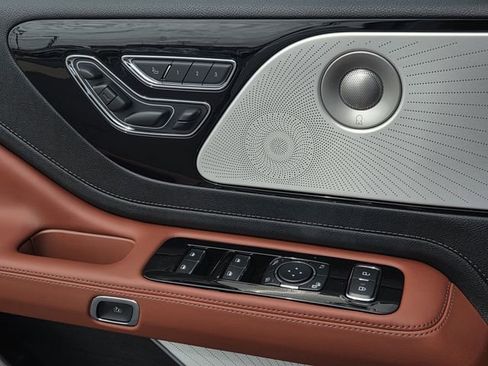 New 2026 Lincoln Aviator Reserve RWD image 16