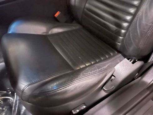 Used 2002 Ford Thunderbird image 32