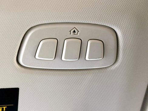 Used 2025 Ford Escape Platinum image 28