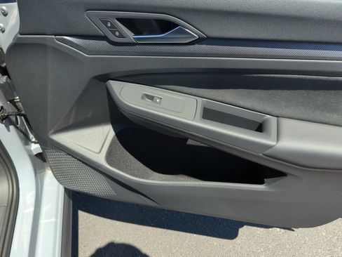 New 2025 Volkswagen Golf SE image 16