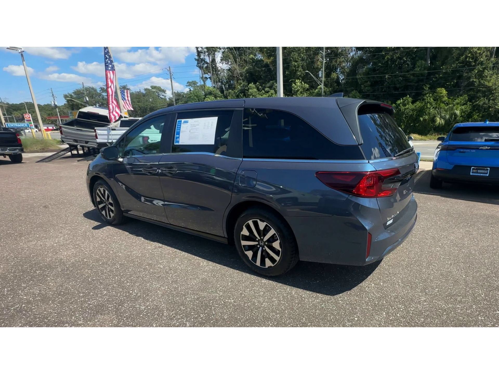 Used 2025 Honda Odyssey EX-L image 4