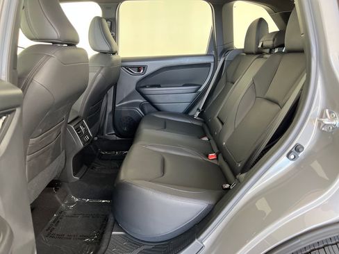 Certified 2025 Subaru Forester Limited w/ Popular Package AWD/4WD image 27