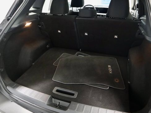 Used 2025 Nissan Kicks SV image 12