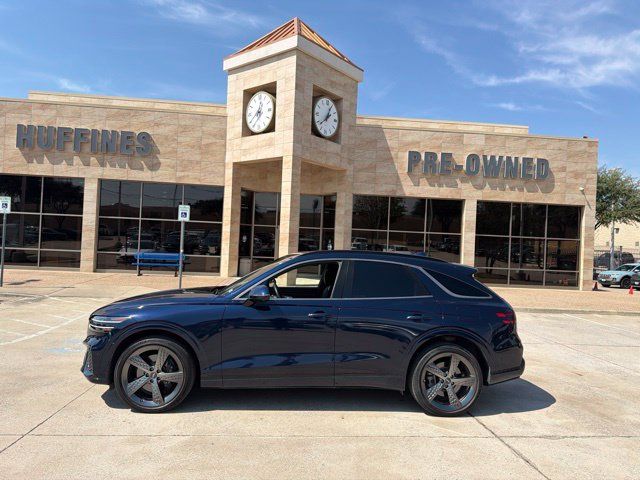 Used 2022 Genesis GV70 3.5T Sport w/ Sport Prestige Package AWD/4WD image 1