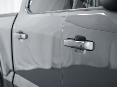 Used 2023 Ford F150 Platinum w/ Max Trailer Tow Package image 15