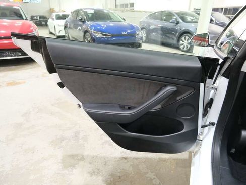 Used 2023 Tesla Model 3 Standard Range RWD image 22