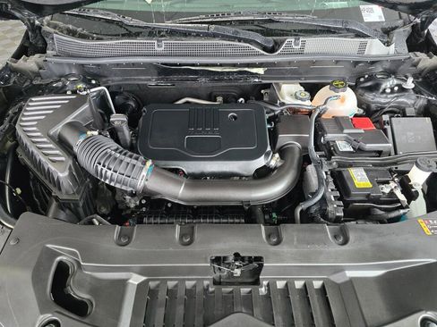 Used 2025 Chevrolet Blazer LT image 12