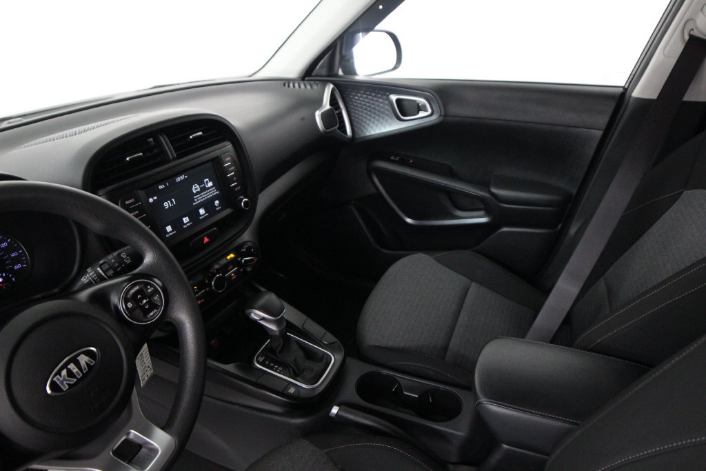 Used 2021 Kia Soul S FWD image 17