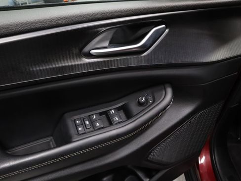 Used 2023 Jeep Grand Cherokee Altitude image 23