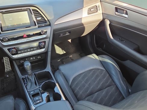 Used 2019 Hyundai Sonata Sport w/ Tech Package 03 FWD image 14