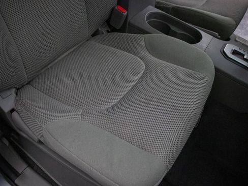 Used 2021 Nissan Frontier SV image 18