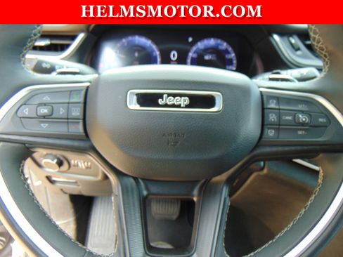 Certified 2024 Jeep Grand Cherokee Altitude RWD image 21
