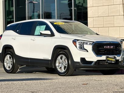 Used 2024 GMC Terrain SLE
