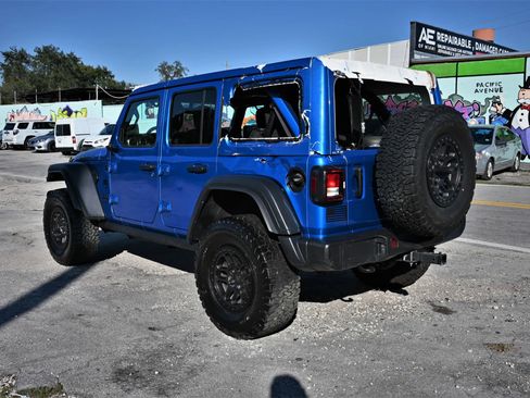 Used 2022 Jeep Wrangler Unlimited Sport w/ Xtreme Recon 35" Tire Package image 4