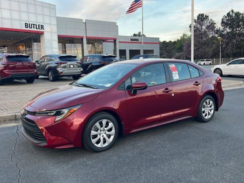 New 2026 Toyota Corolla LE image 2