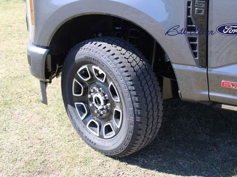 New 2026 Ford F350 Platinum image 5