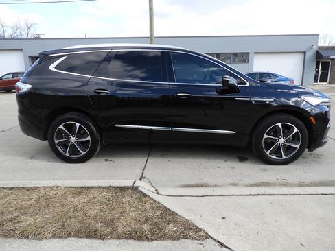 Used 2022 Buick Enclave Essence w/ Experience Buick Package image 11