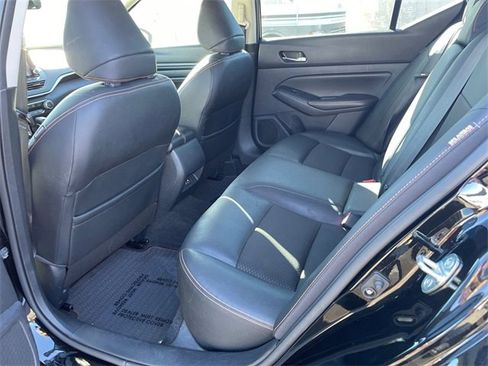 Used 2020 Nissan Altima 2.5 SR w/ Premium Package image 28