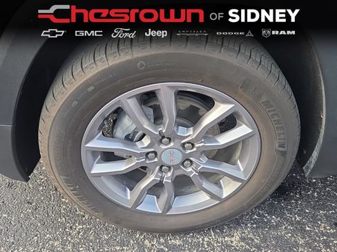 Used 2022 GMC Terrain SLT w/ Infotainment Package II AWD/4WD image 17