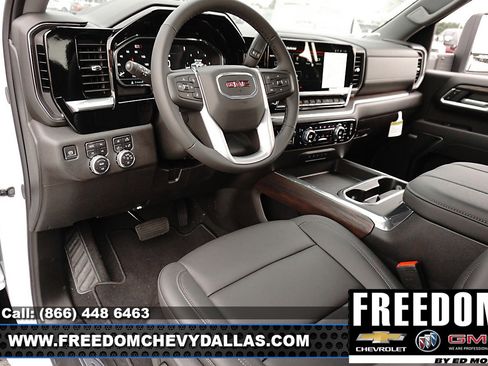 New 2025 GMC Sierra 2500 SLT w/ Texas SLT Premium Package image 10