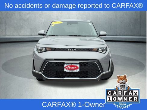 Used 2023 Kia Soul LX w/ LX Technology Package image 2