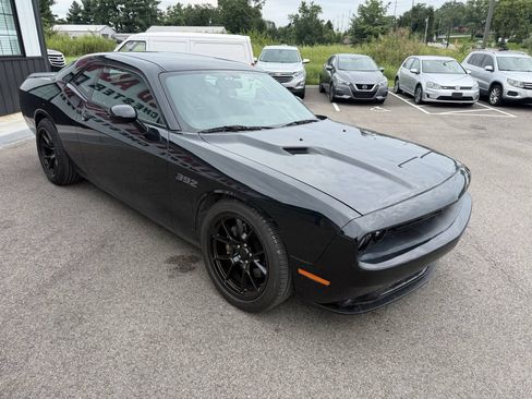 Used 2014 Dodge Challenger SRT8 Core RWD image 5