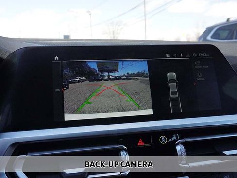 Used 2022 BMW 330i xDrive Sedan w/ Premium Package 2 image 6